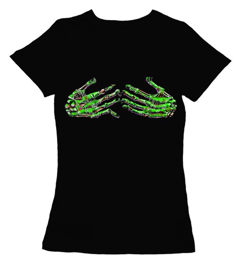 Camiseta entallada manos Zombie en negro