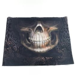 Braga Cuello con Calavera y Estampado Serpiente