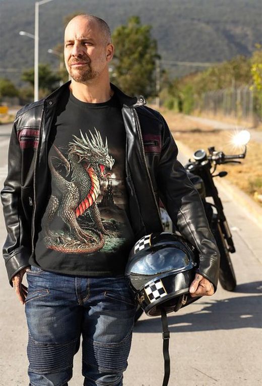 Camiseta Dragón Acantilado - Glow in The Dark