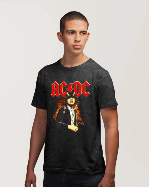 Camiseta ACDC Hell Devil lavado vintage