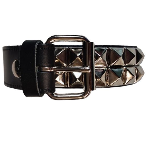 Cinturón de piel tachuelas