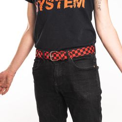 Rode en zwarte geruite riem