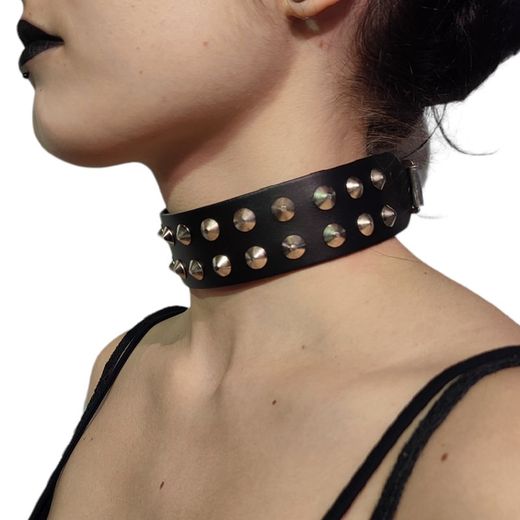 Collar choker doble conos