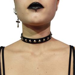 Collier de cônes 1 rang.