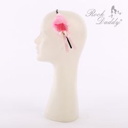 Diadema + Pink Earrings With T-Shirtpanita