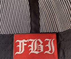 Gorra Never Trust a Hippie