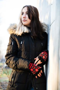 Mitones de Rombos Rojos y Negros