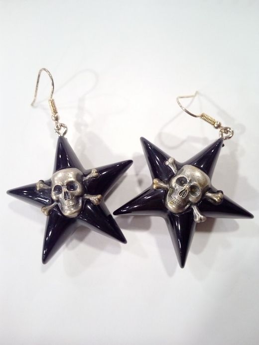 Pendiente Estrella Negra Volum Calavera Plata