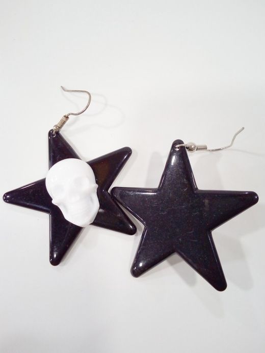 Boucle d'oreille Black Star White Skull