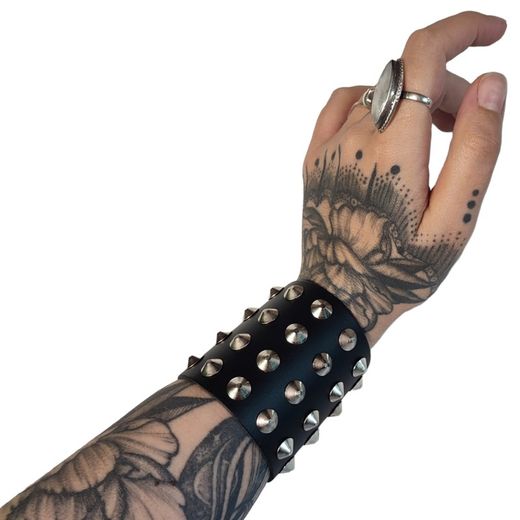 Pulsera conos cuatro hileras