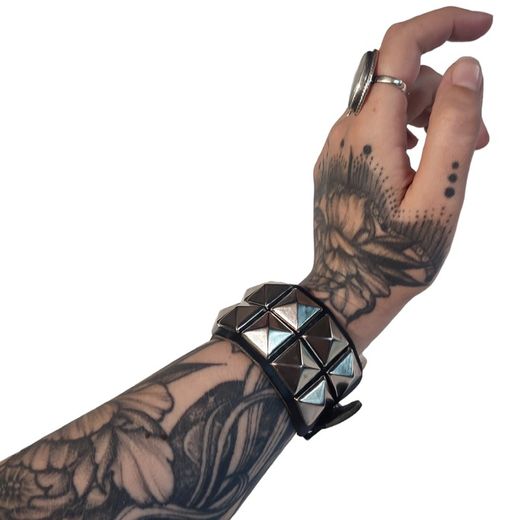 Pulsera pirámides dos hileras