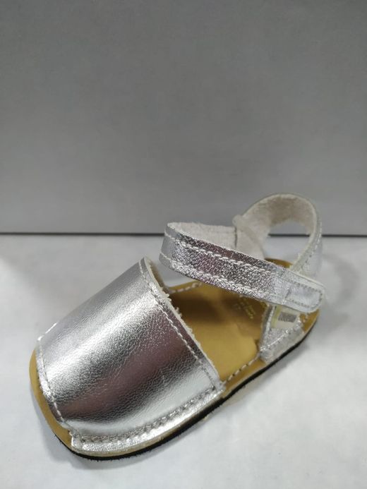 Cuquito sandals for baby silver